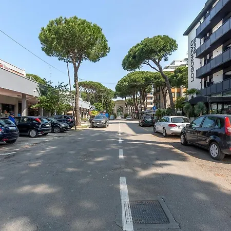 Lido Degli Estensi Pineta Διαμέρισμα *