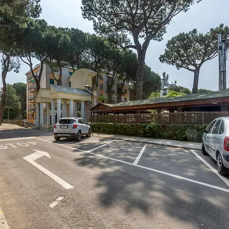 Lido Degli Estensi Pineta Διαμέρισμα *